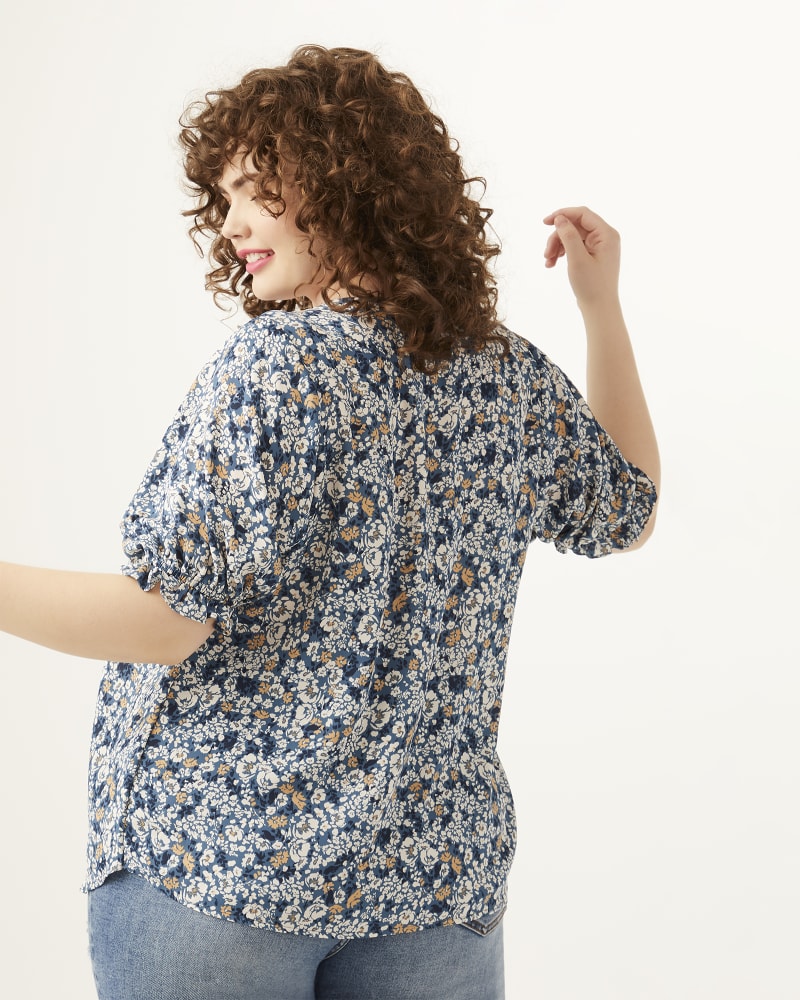 Back of plus size Helga Floral Blouse by Meri Skye | Dia&Co | dia_product_style_image_id:163152